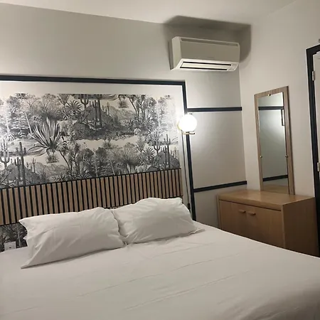 Maison St Clair 2* تولوز