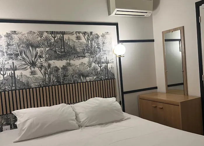 Maison St Clair 2* Toulouse